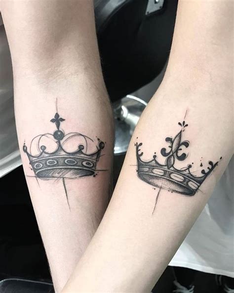 Tatuajes de coronas en pareja